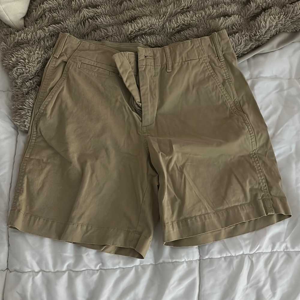 khaki shorts
